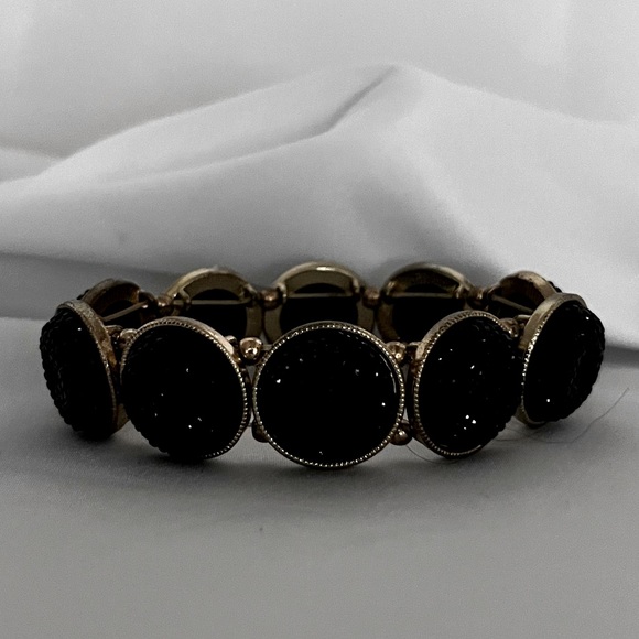 Bracelet - Picture 2 of 8